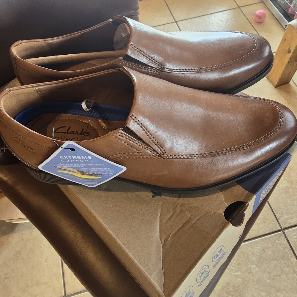 Clarks Men’s Tan Slip-On Loafers - Smooth Leather Comfort